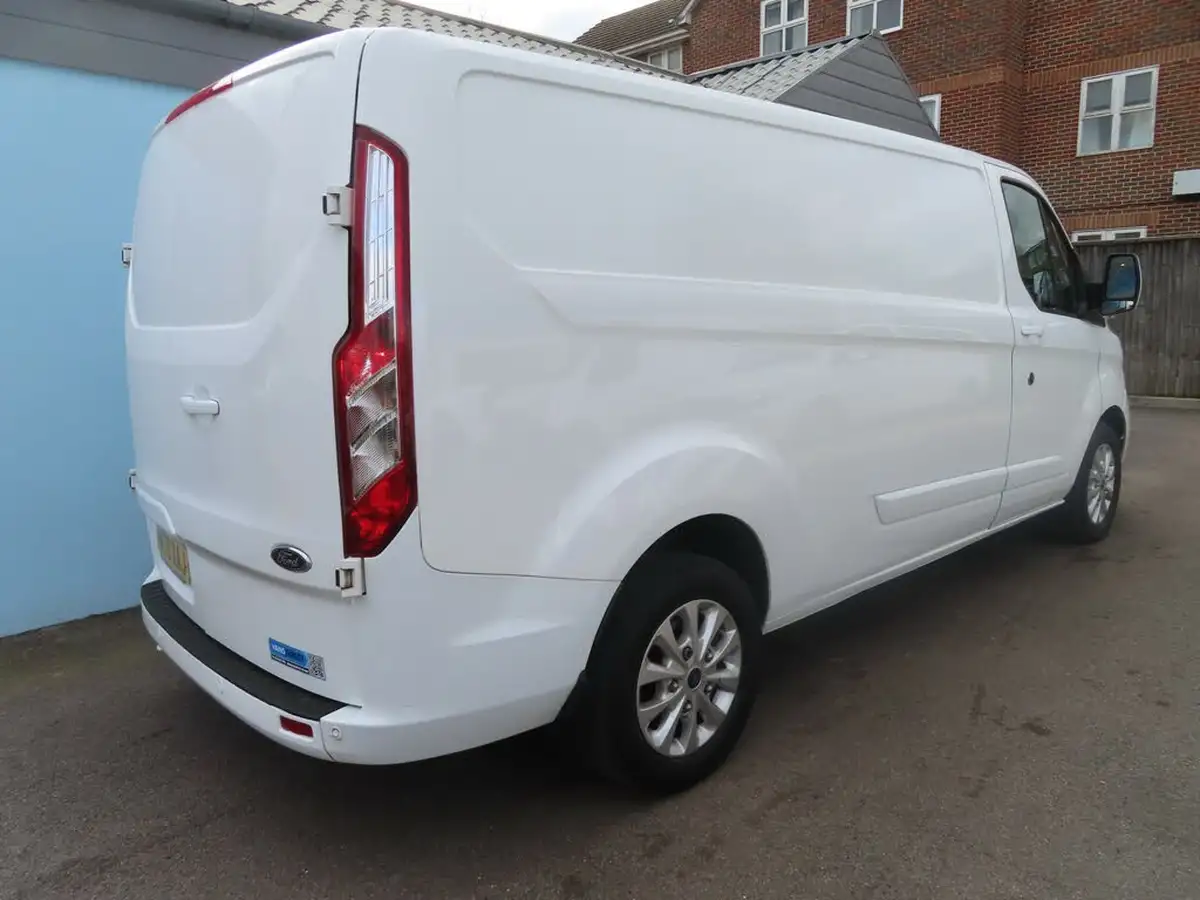 2020-ford-transit-custom-20tdci-300-l1h1-limited-130pseu6dt-panel-van-big-17