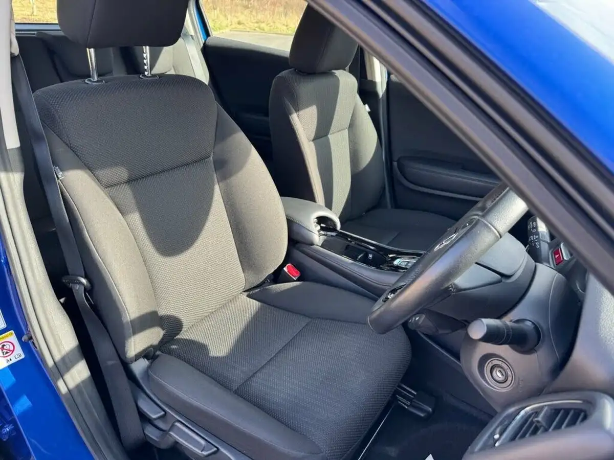 2015-honda-hr-v-15-i-vtec-se-big-17