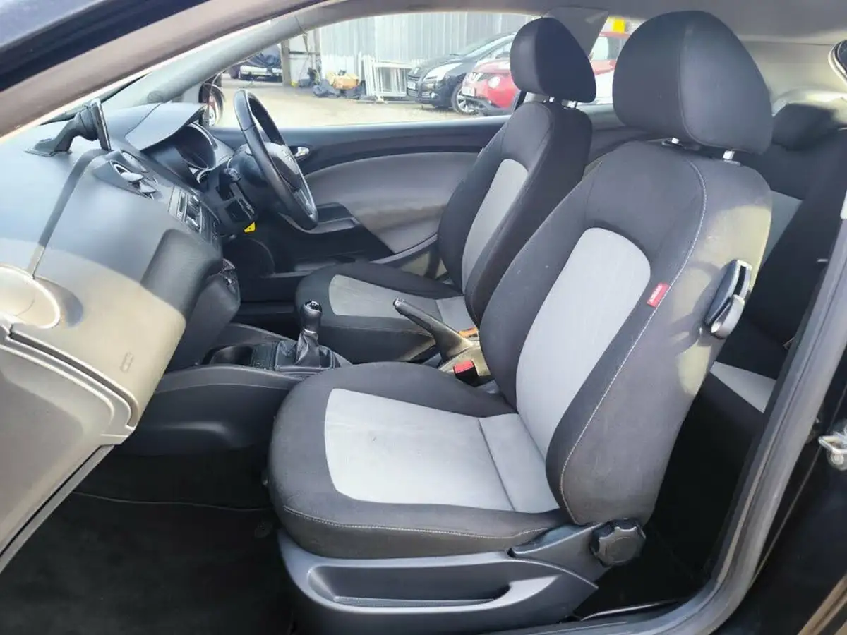 2014-seat-ibiza-14-toca-16v-85ps-sportcoupe-3d-big-24