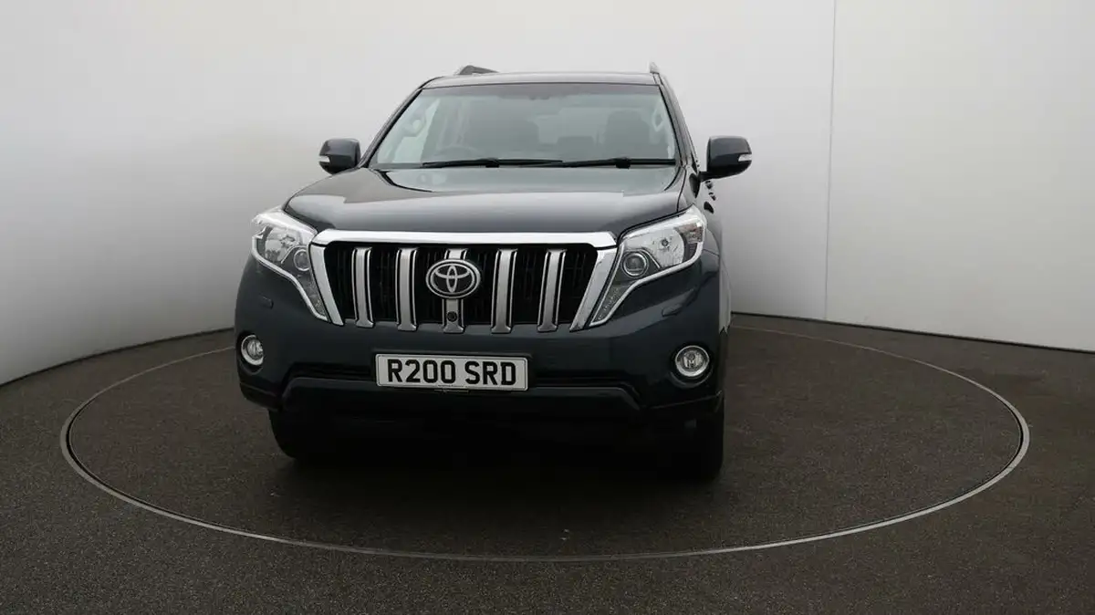 2017-toyota-land-cruiser-28d-4d-invincible-7st-big-34