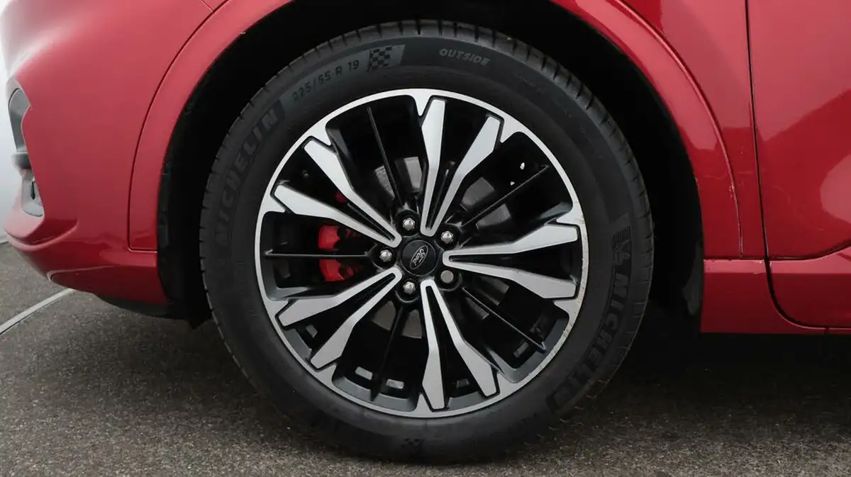 2021-ford-kuga-15-st-line-x-edition-big-18