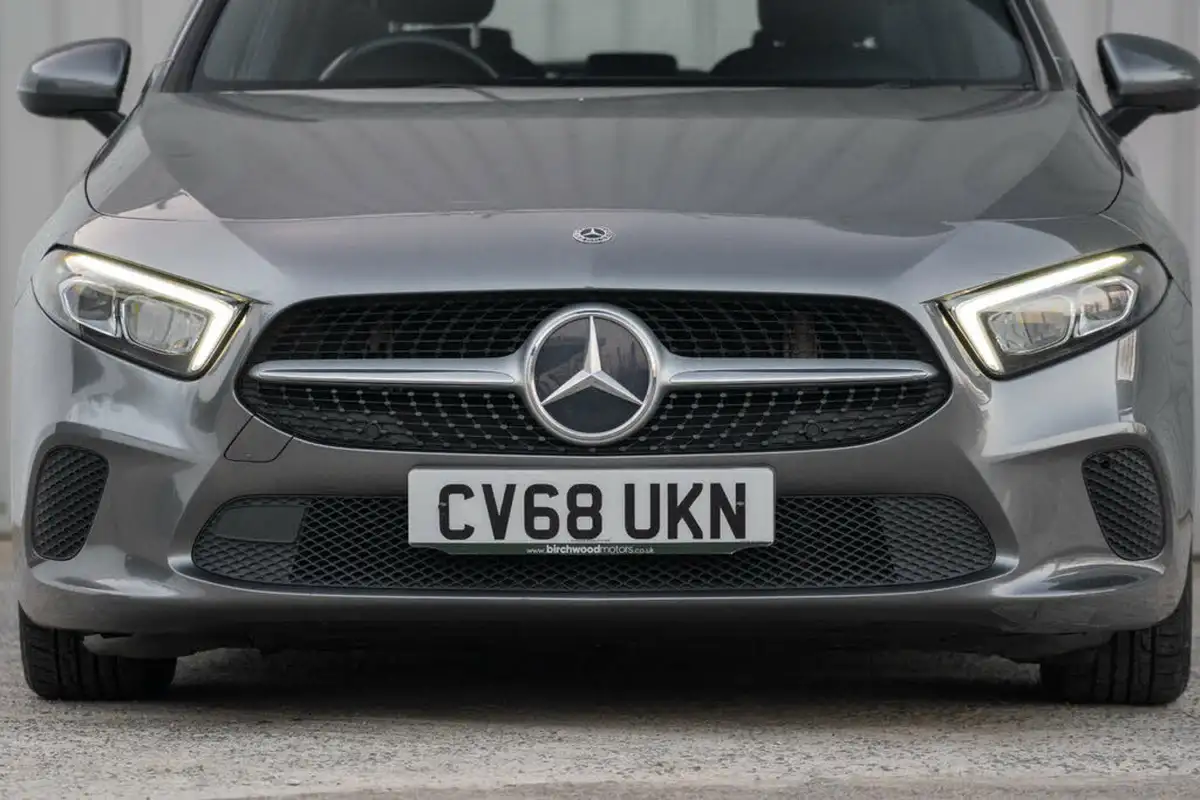 2018-mercedes-benz-a-class-15d-a180d-sport-116ps-ss-hatchback-5d-7g-dct-big-37