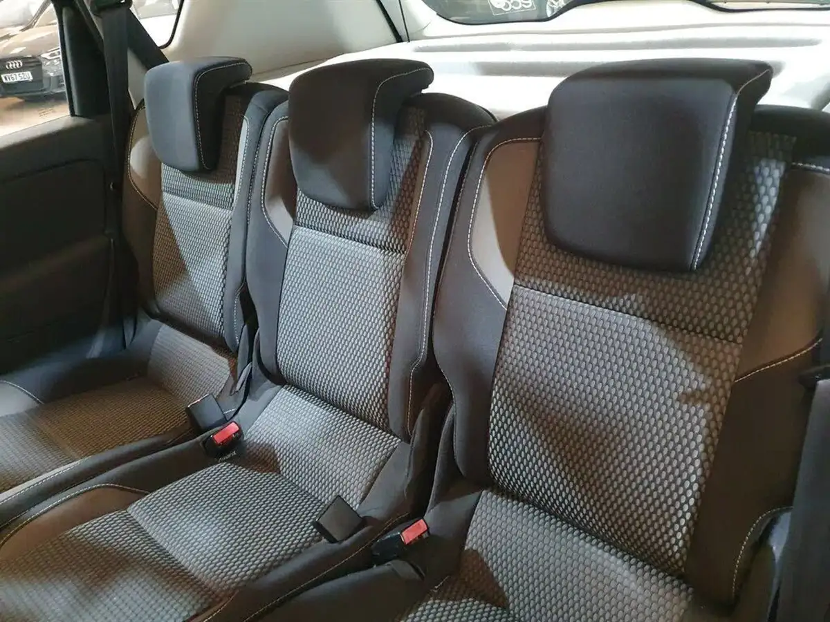2013-renault-scenic-xmod-15dci-dynamique-tomtom-ss-big-4
