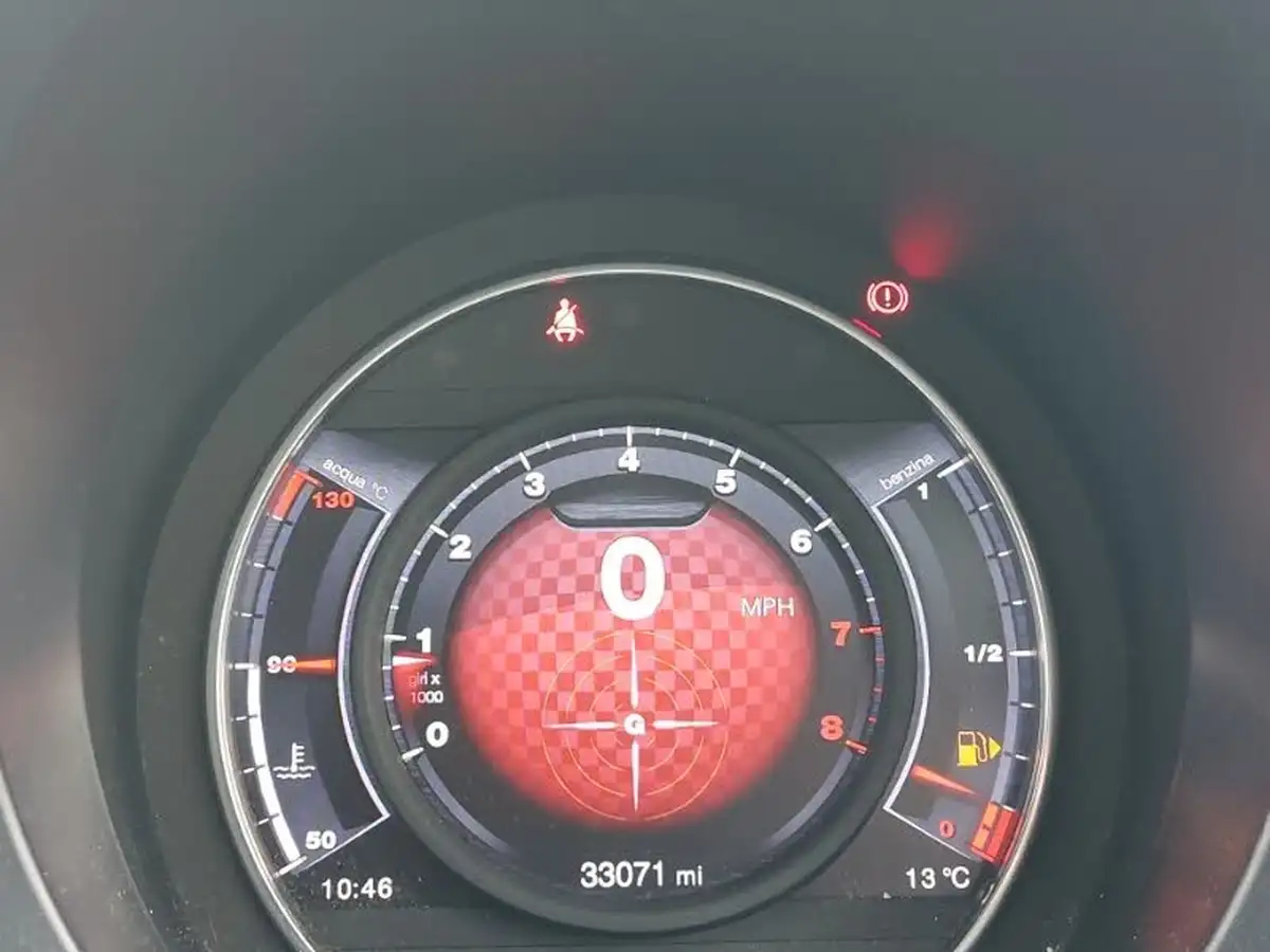 2018-abarth-595-14-tjet-big-9