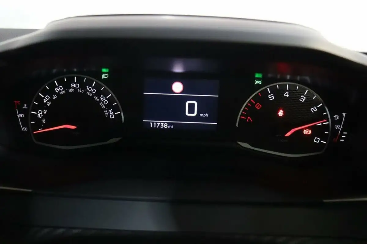 2023-peugeot-2008-suv-12-puretech-active-big-23