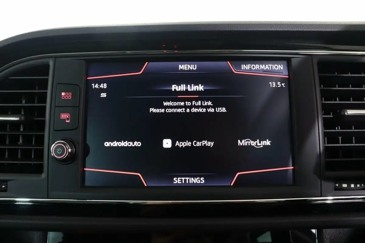 2019-seat-leon-20-tsi-fr-sport-hatchback-big-32