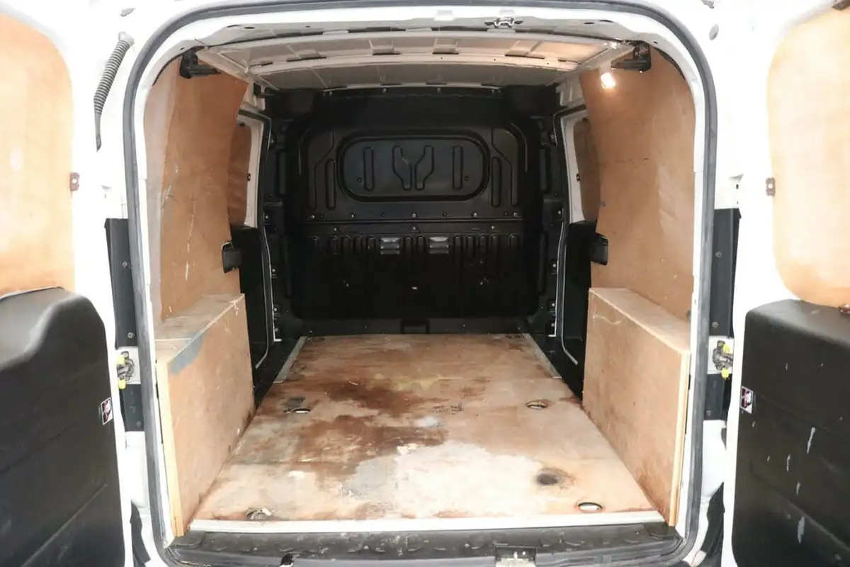 2013-fiat-doblo-cargo-13td-maxi-sx-big-6