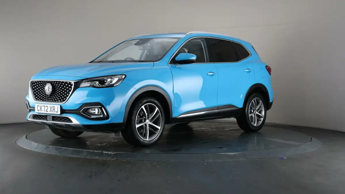 2022-mg-hs-15t-gdi-exclusive-162ps-big-42