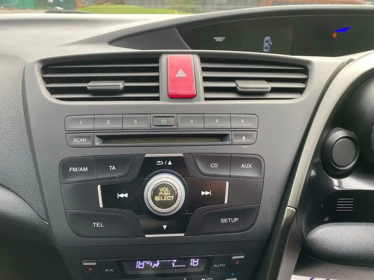 2013-honda-civic-18-es-auto-big-51