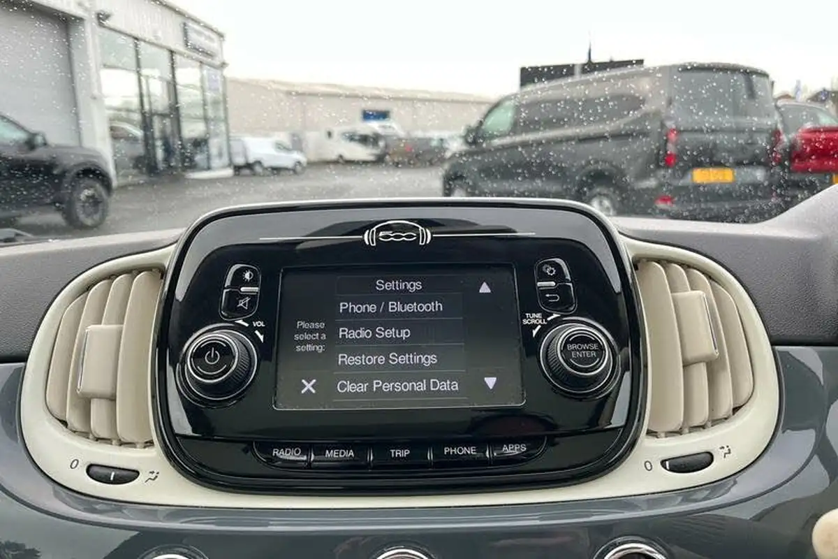2019-fiat-500-12-lounge-ss-big-39