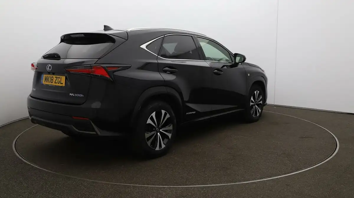 2018-lexus-nx-300h-25-f-sport-big-7