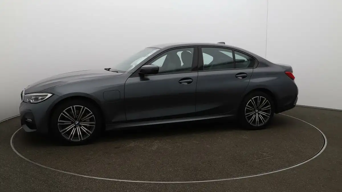 2020-bmw-3-series-20-330e-m-sport-saloon-4d-big-64