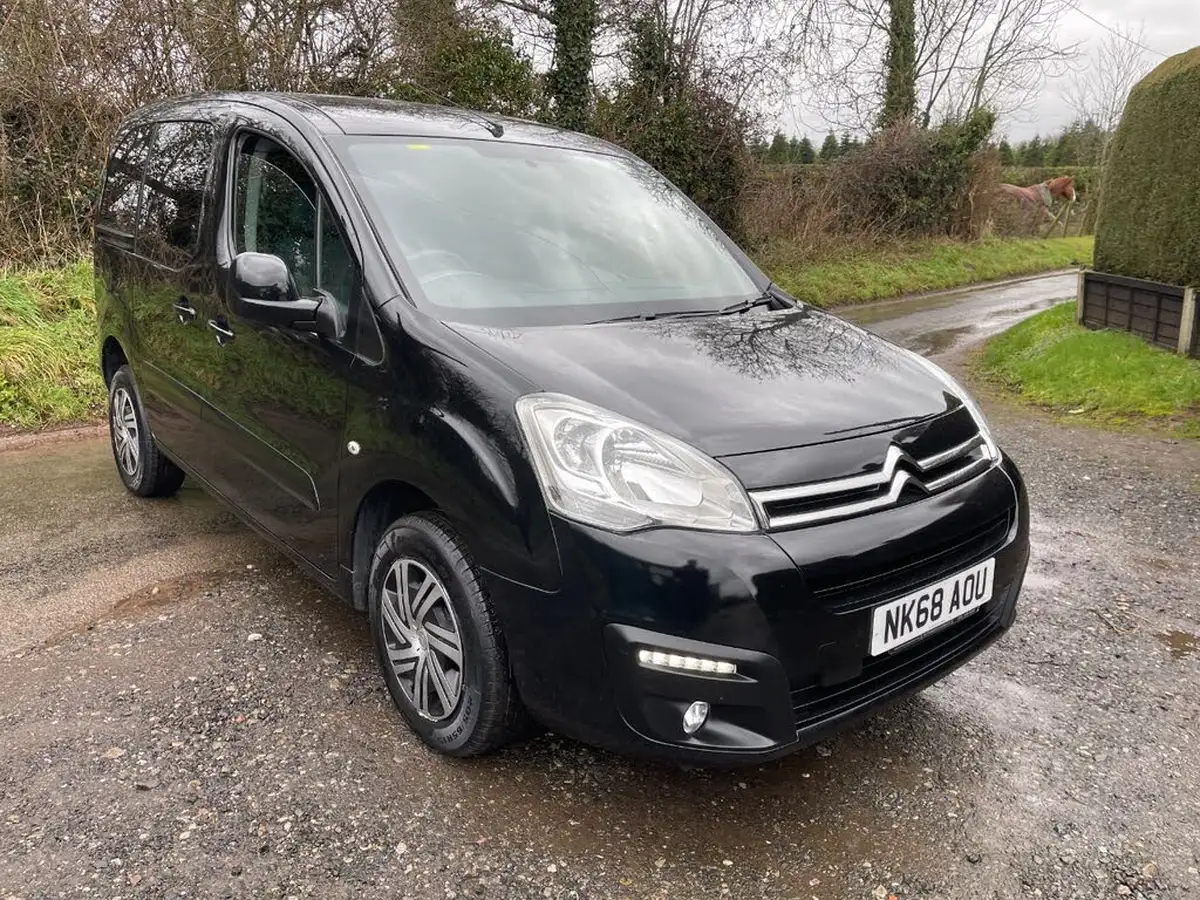 2018-citroen-berlingo-16bluehdi-multispace-feel-102ps-ss-etg6-big-15