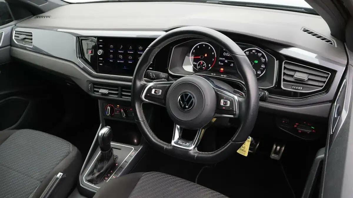 2021-volkswagen-polo-10-tsi-r-line-95ps-dsg-big-9