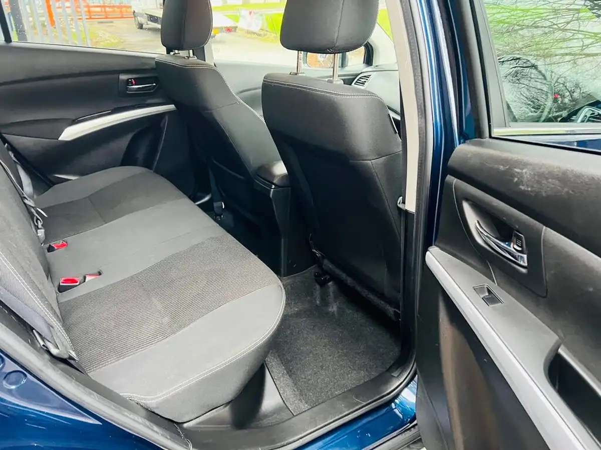 2017-suzuki-s-cross-10-boosterjet-sz-t-110ps-big-38
