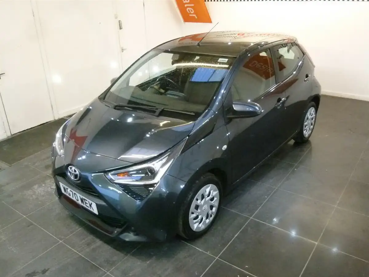 2021-toyota-aygo-10-vvt-i-x-play-tss-big-21