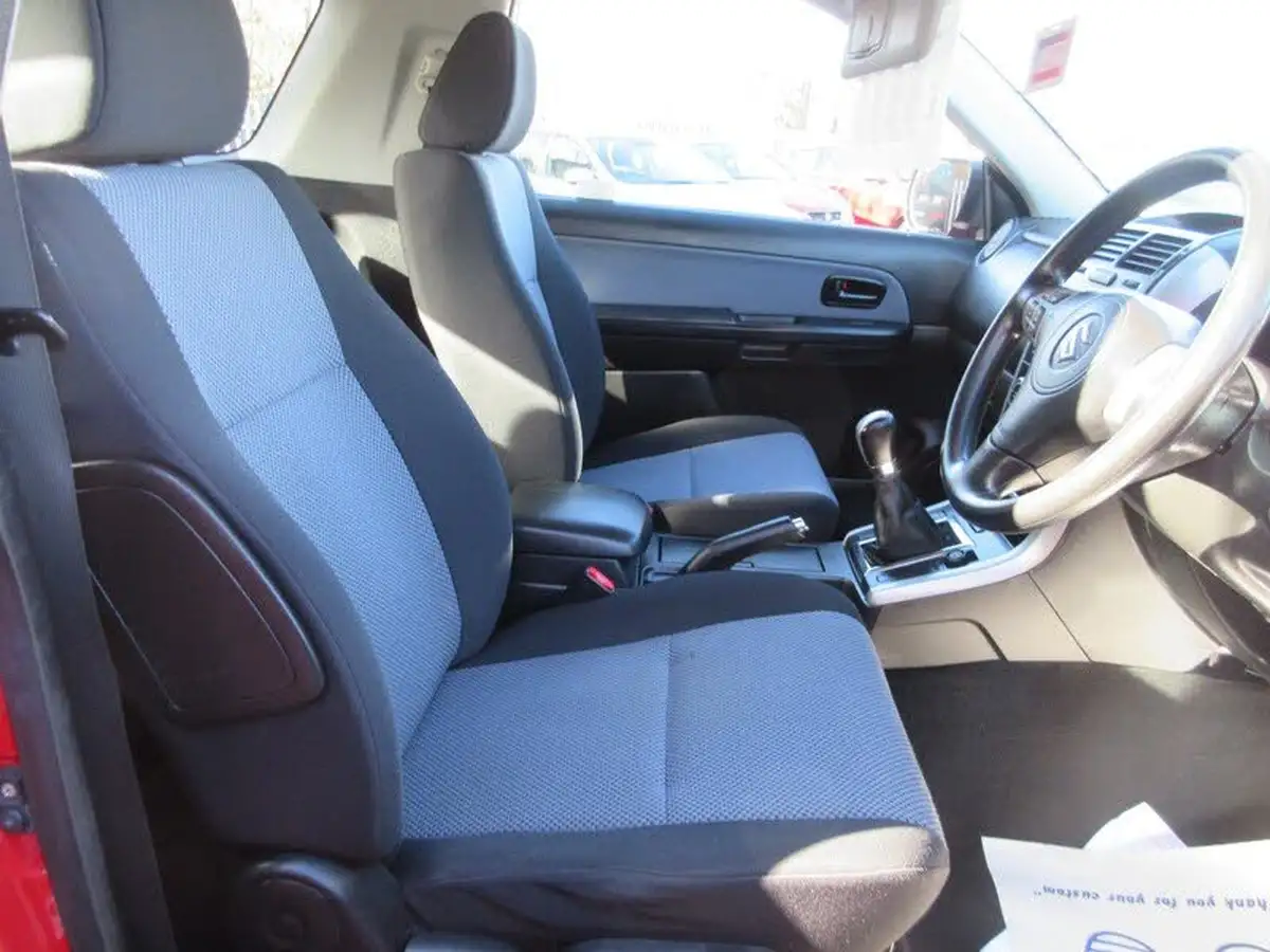 2008-suzuki-grand-vitara-16-big-15