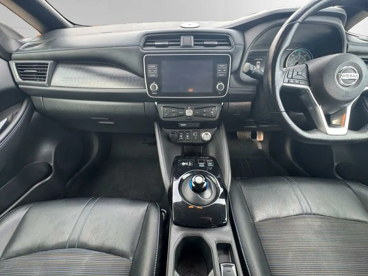 2020-nissan-leaf-e-e-n-tec-big-11