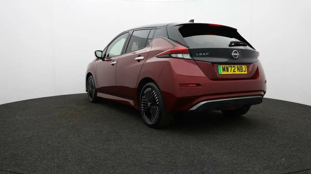 2023-nissan-leaf-e-tekna-39kwh-big-78