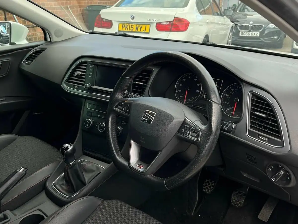 2013-seat-leon-14-fr-140ps-ss-hatchback-5d-big-7