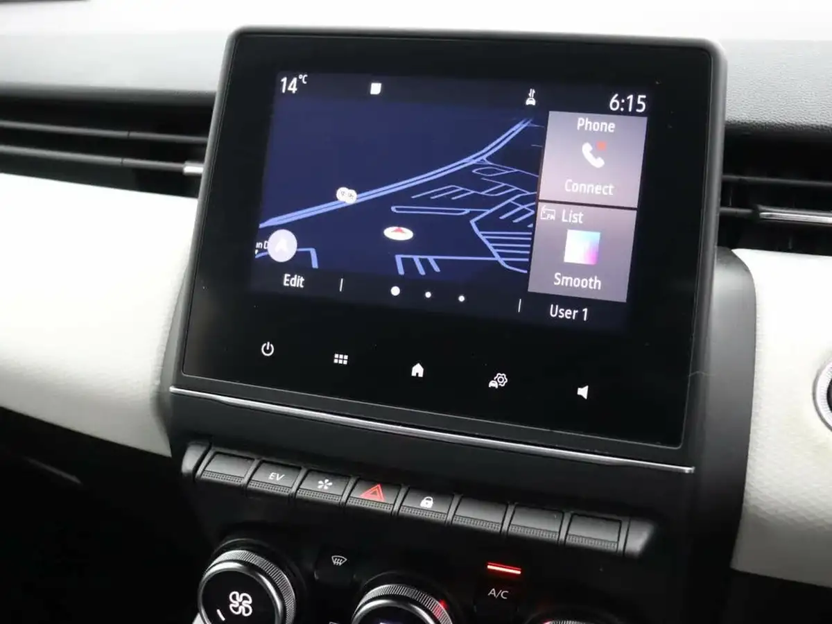 2022-renault-clio-16-techno-big-18