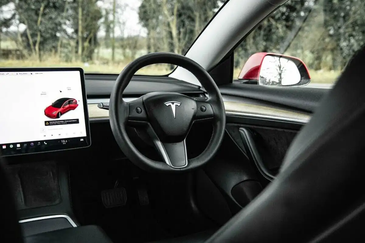 2021-tesla-model-3-e-long-range-awd-big-20