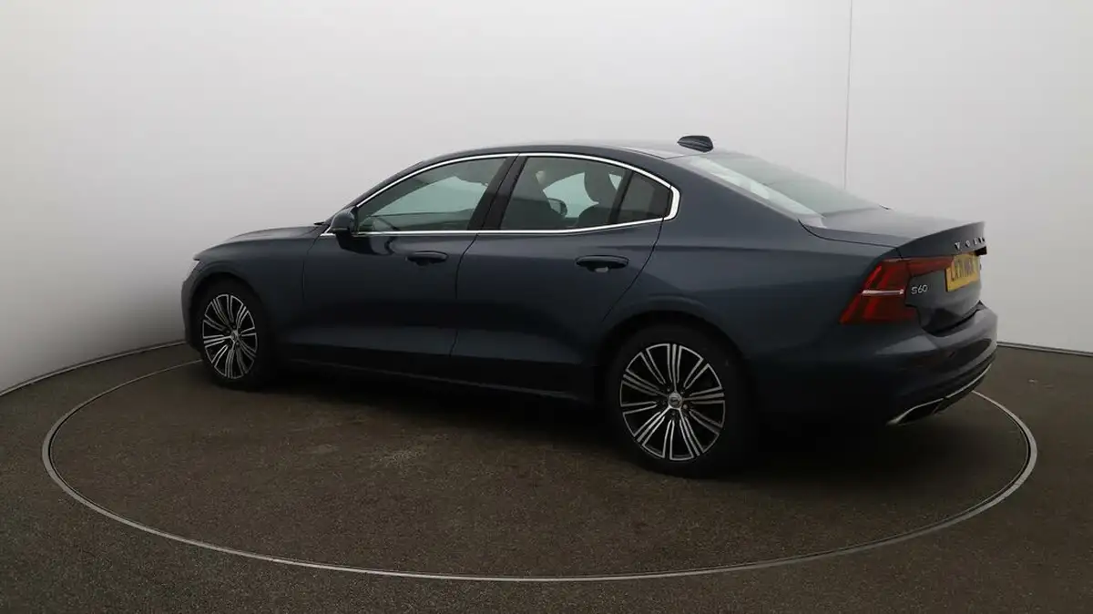 2021-volvo-s60-20-b5-inscription-big-33