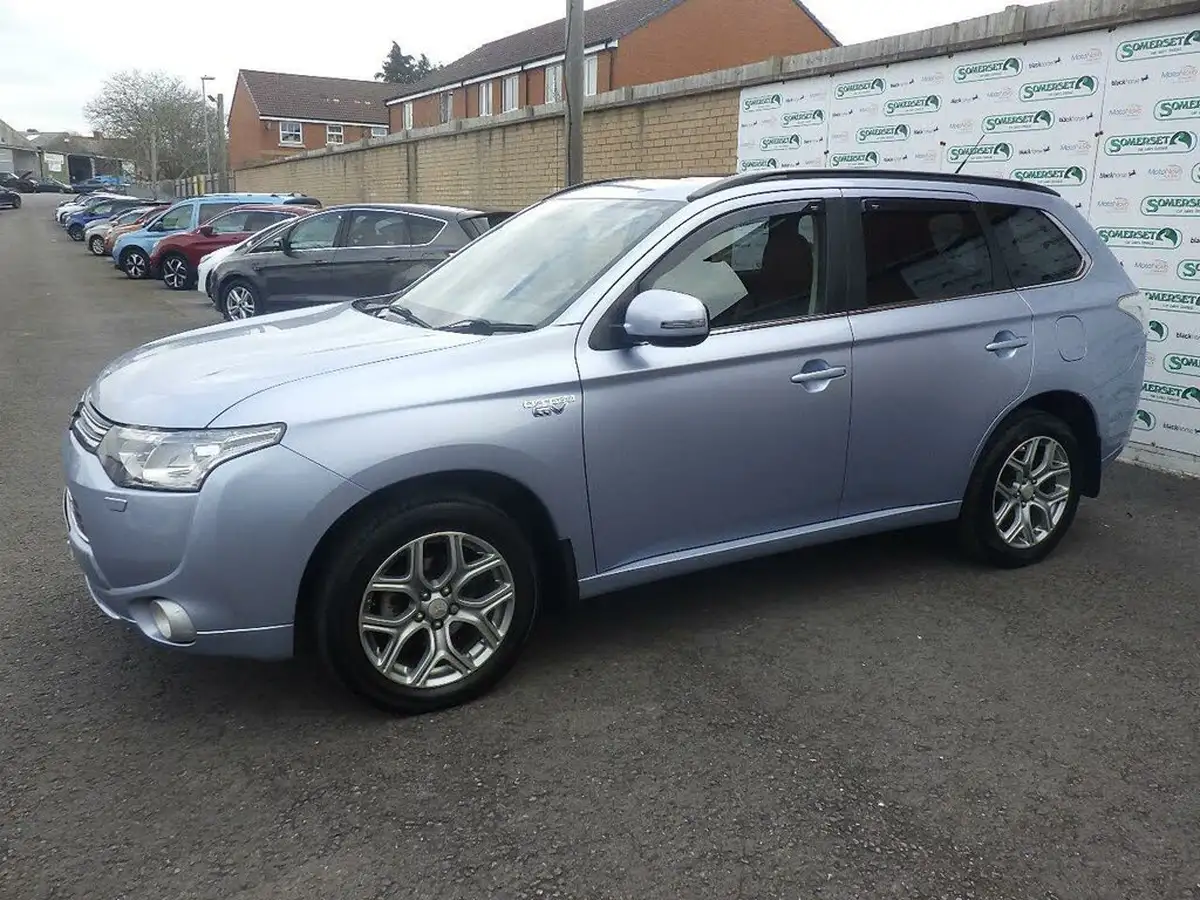 2014-mitsubishi-outlander-20-gx4h-big-6