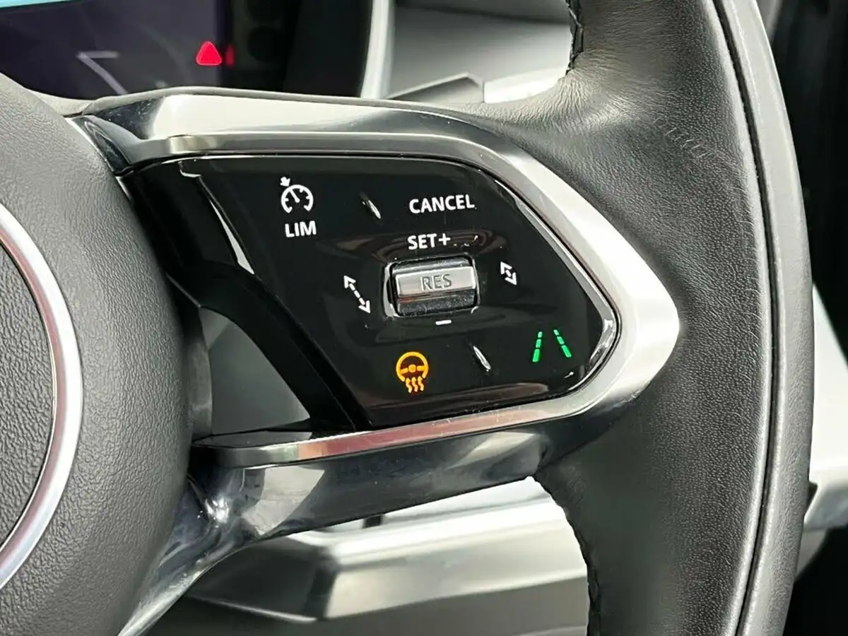 2020-jaguar-i-pace-ev400-hse-big-29