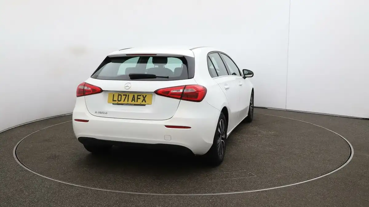 2022-mercedes-benz-a-class-20d-a180d-se-big-53
