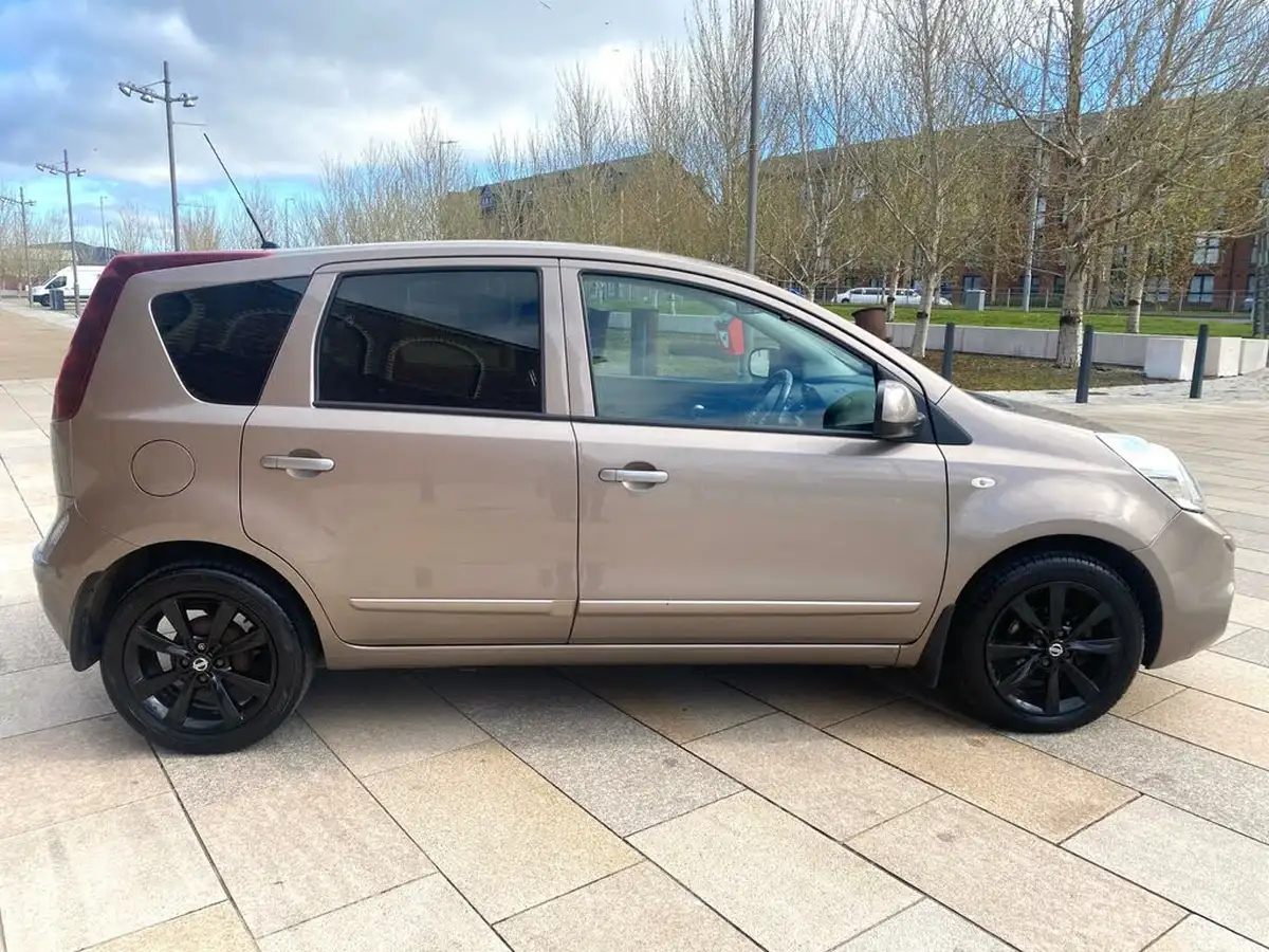 2011-nissan-note-14-n-tec-big-14