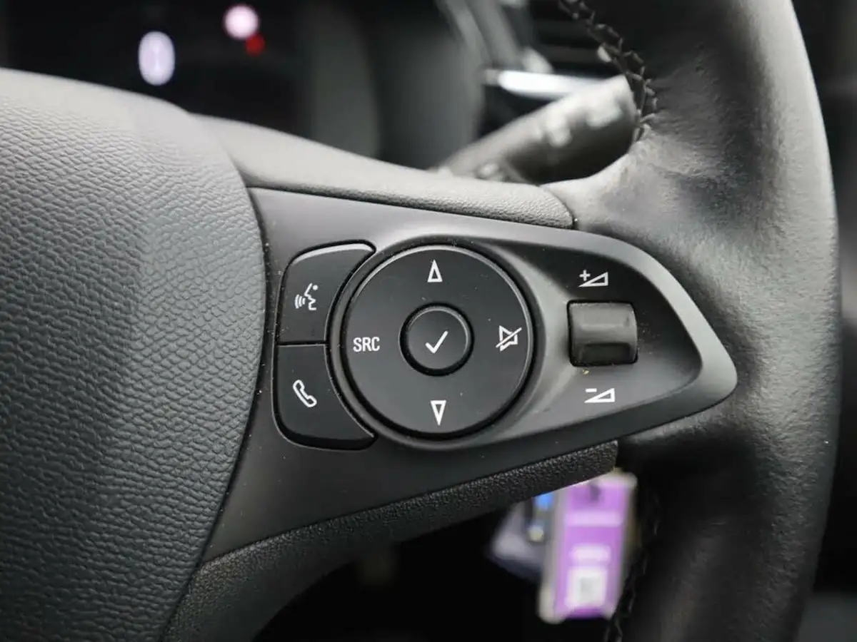 2020-vauxhall-corsa-12-turbo-elite-nav-big-22