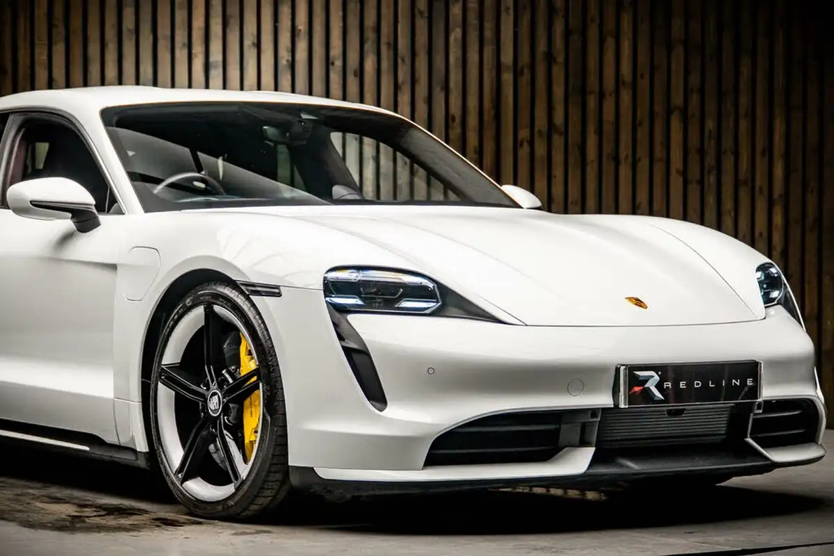 2021-porsche-taycan-e-turbo-performance-battery-plus-big-11