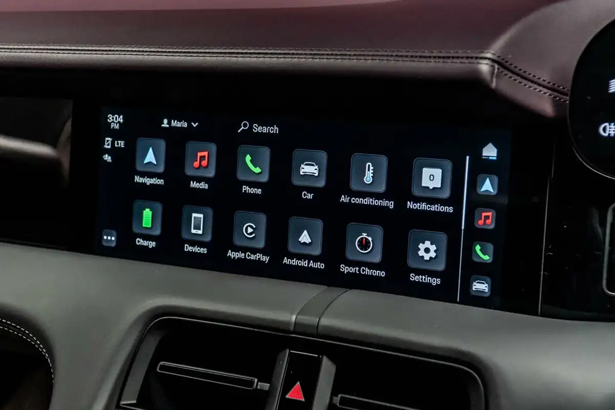 2021-porsche-taycan-e-turbo-performance-battery-plus-big-35