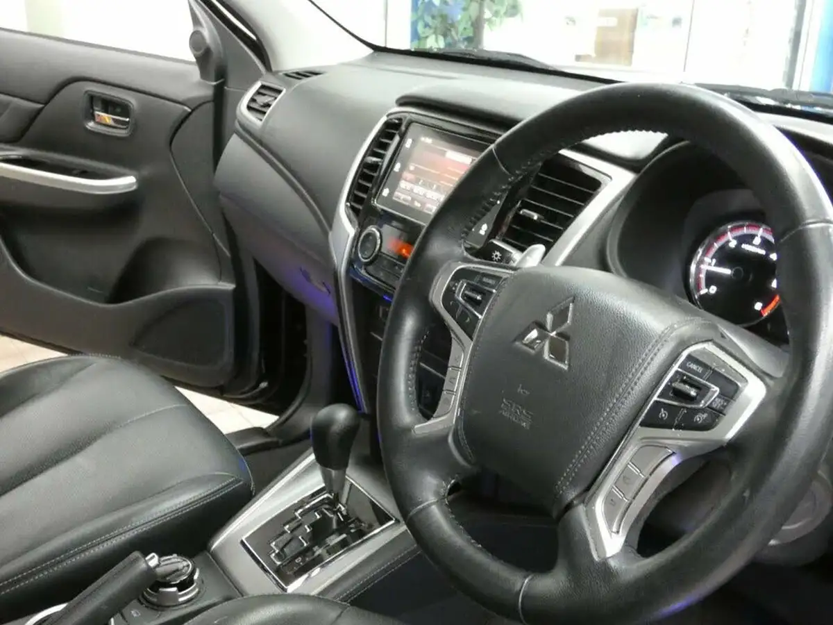 2020-mitsubishi-l200-22di-d-barbarian-auto-big-31