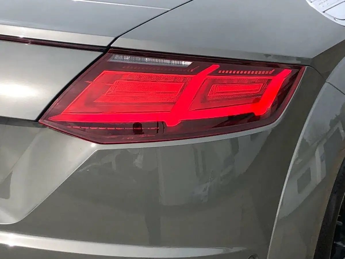 2021-audi-tt-coupe-20-40-tfsi-sport-edition-big-21