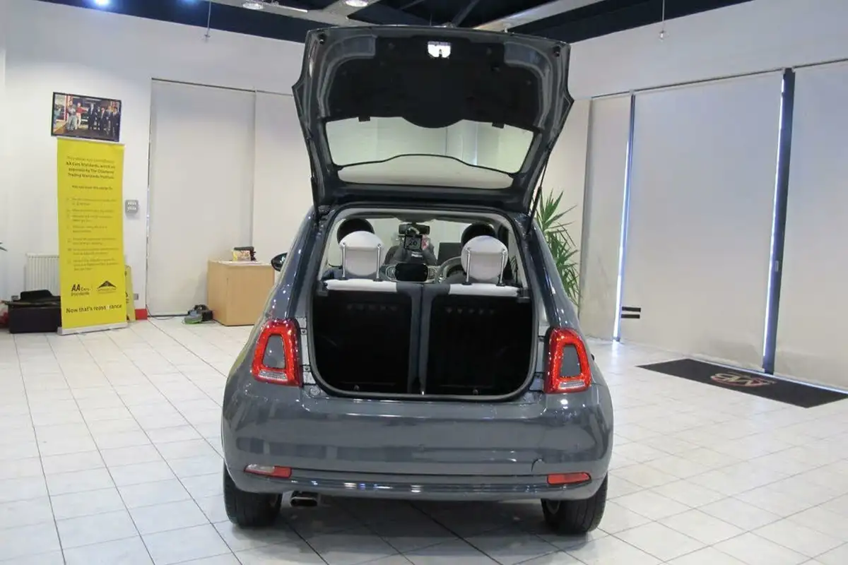 2020-fiat-500-10-lounge-big-9