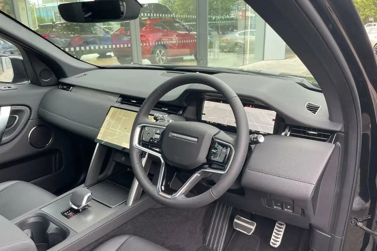 2024-land-rover-discovery-sport-15-p300e-dynamic-se-big-31