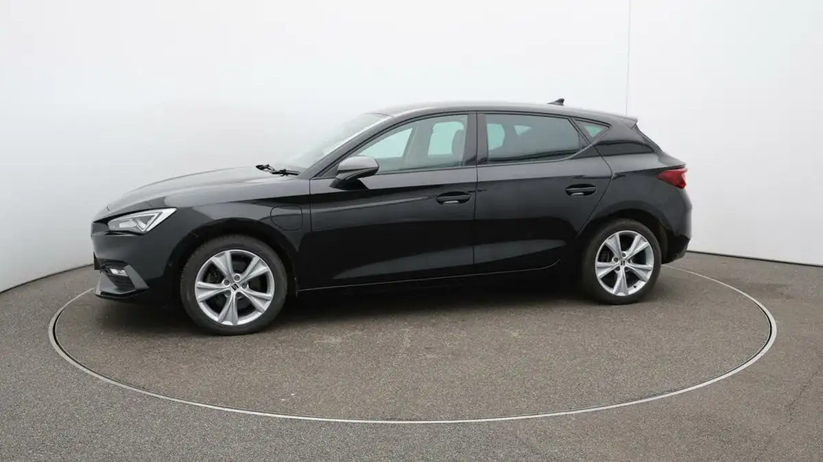 2020-seat-leon-14-e-hybrid-fr-hatchback-big-66