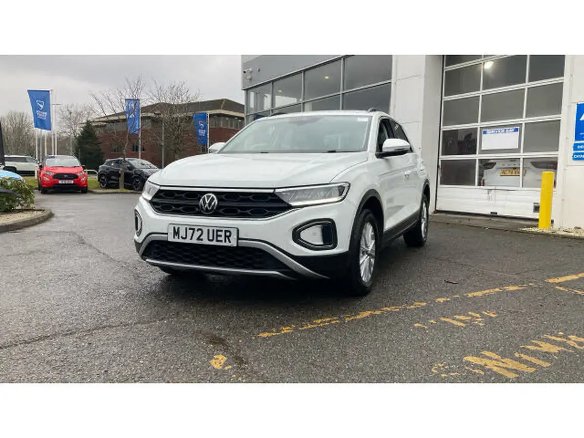2022-volkswagen-t-roc-10-tsi-life-big-39