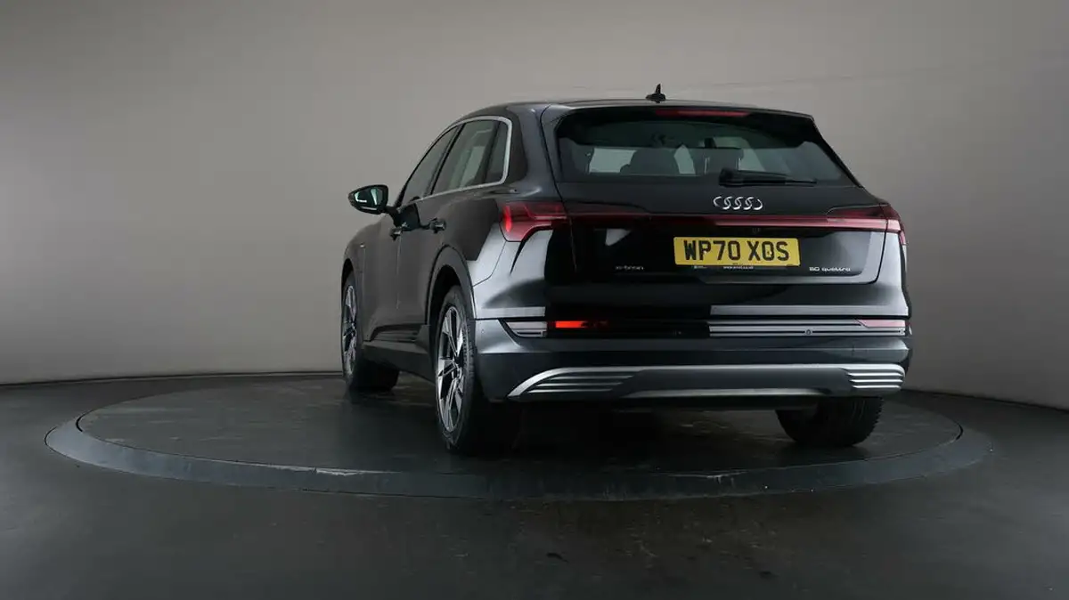 2020-audi-e-tron-50e-sport-big-56
