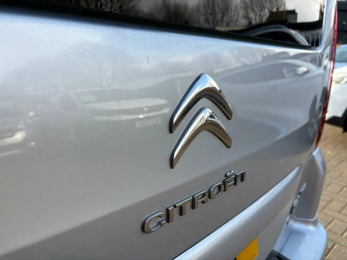 2018-citroen-berlingo-16-vti-multispace-feel-big-21