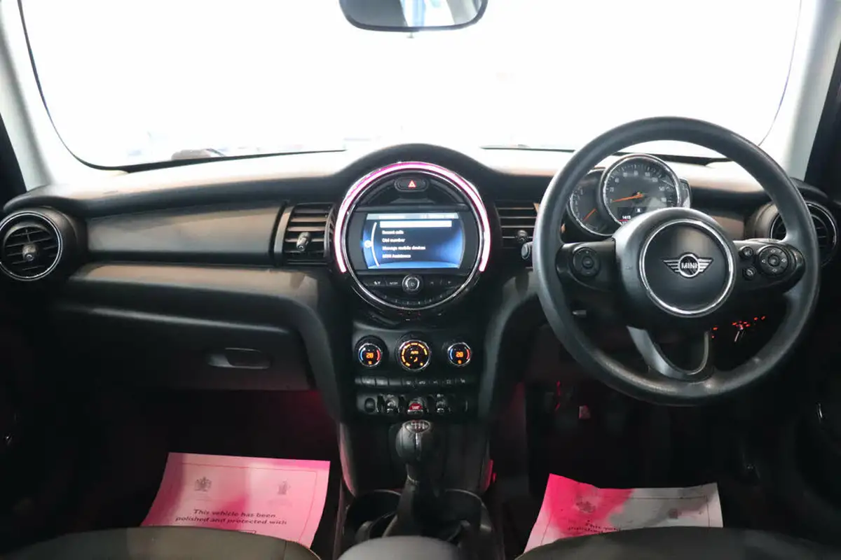 2019-mini-cooper-15-one-classic-101bhp-5d-big-2