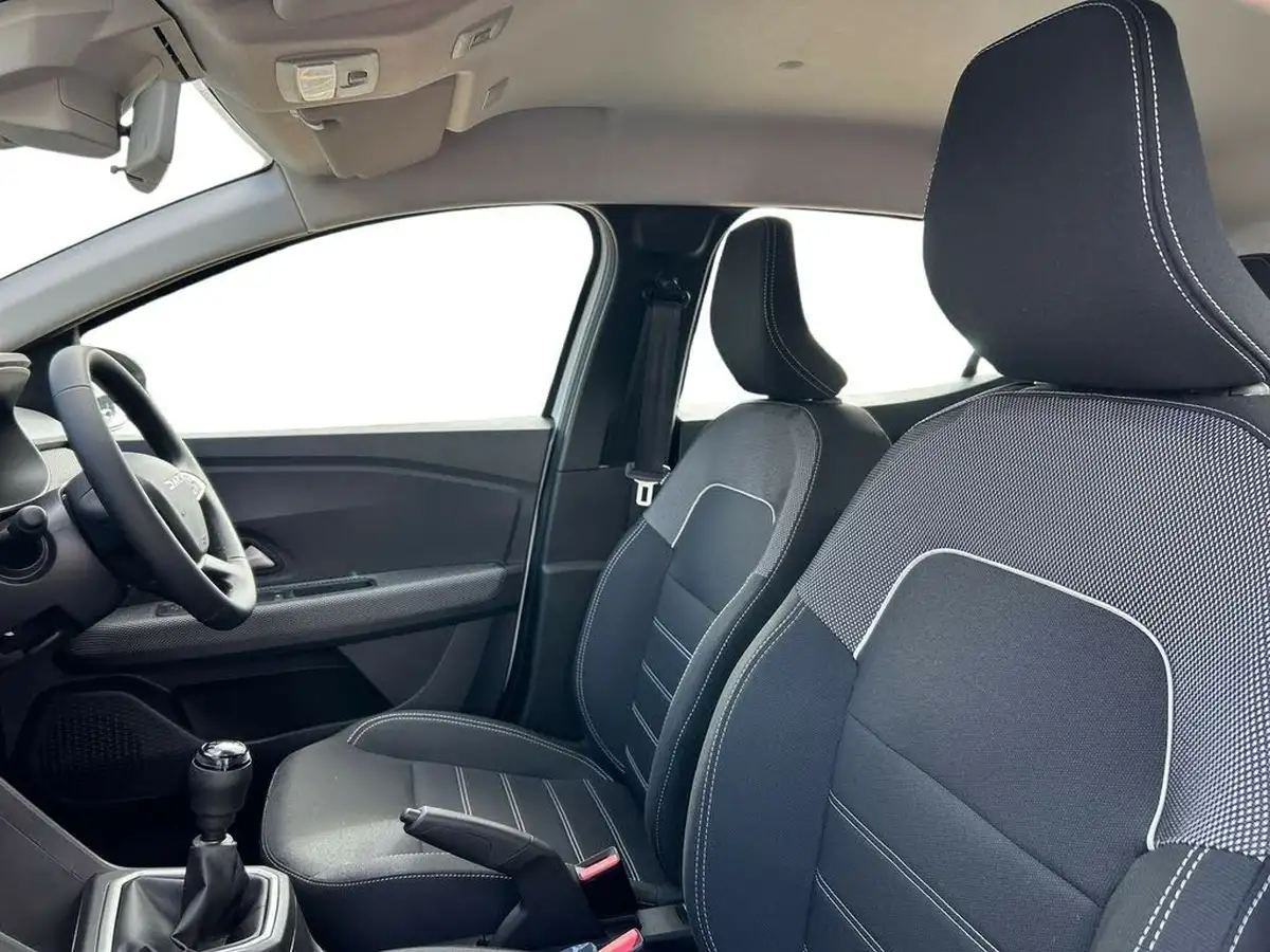 2024-dacia-sandero-10-tce-expression-90bhp-big-7