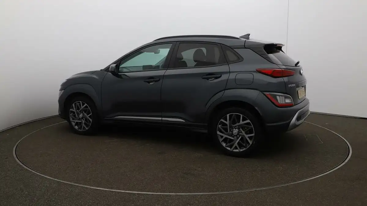 2022-hyundai-kona-16-gdi-premium-big-40