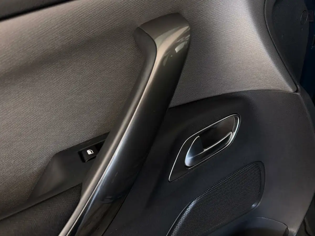 2022-citroen-grand-c4-spacetourer-12-puretech-shine-eat8-big-9