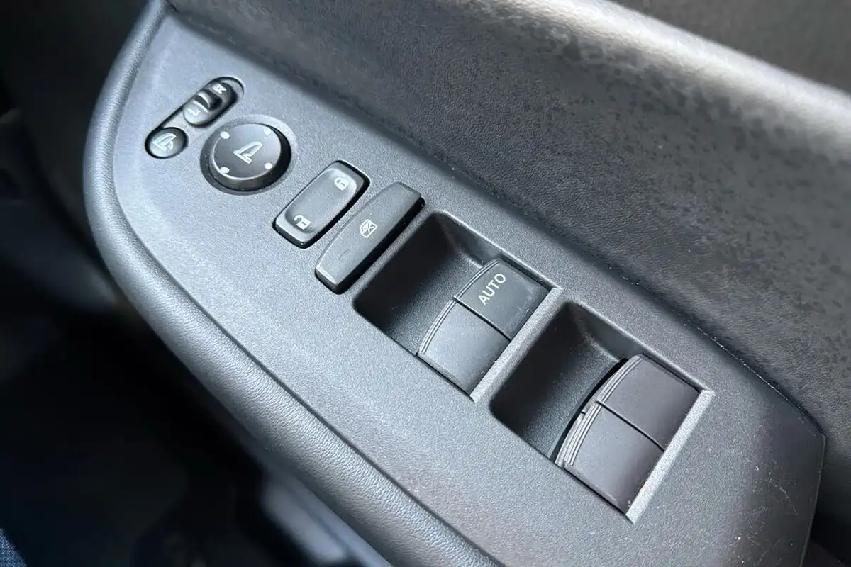 2022-honda-jazz-15-i-mmd-sr-109ps-big-17