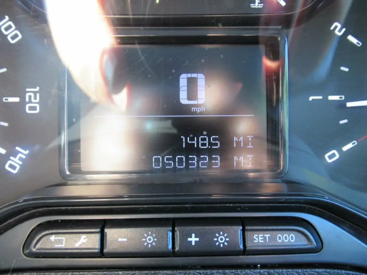 2021-toyota-proace-city-15d-active-75hpeu6dt-e-big-16