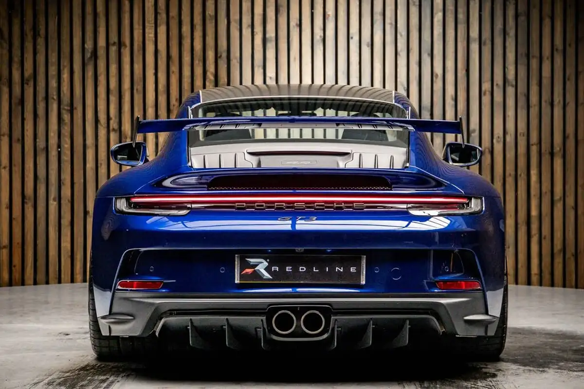 2022-porsche-911-40-gt3-rwd-big-5