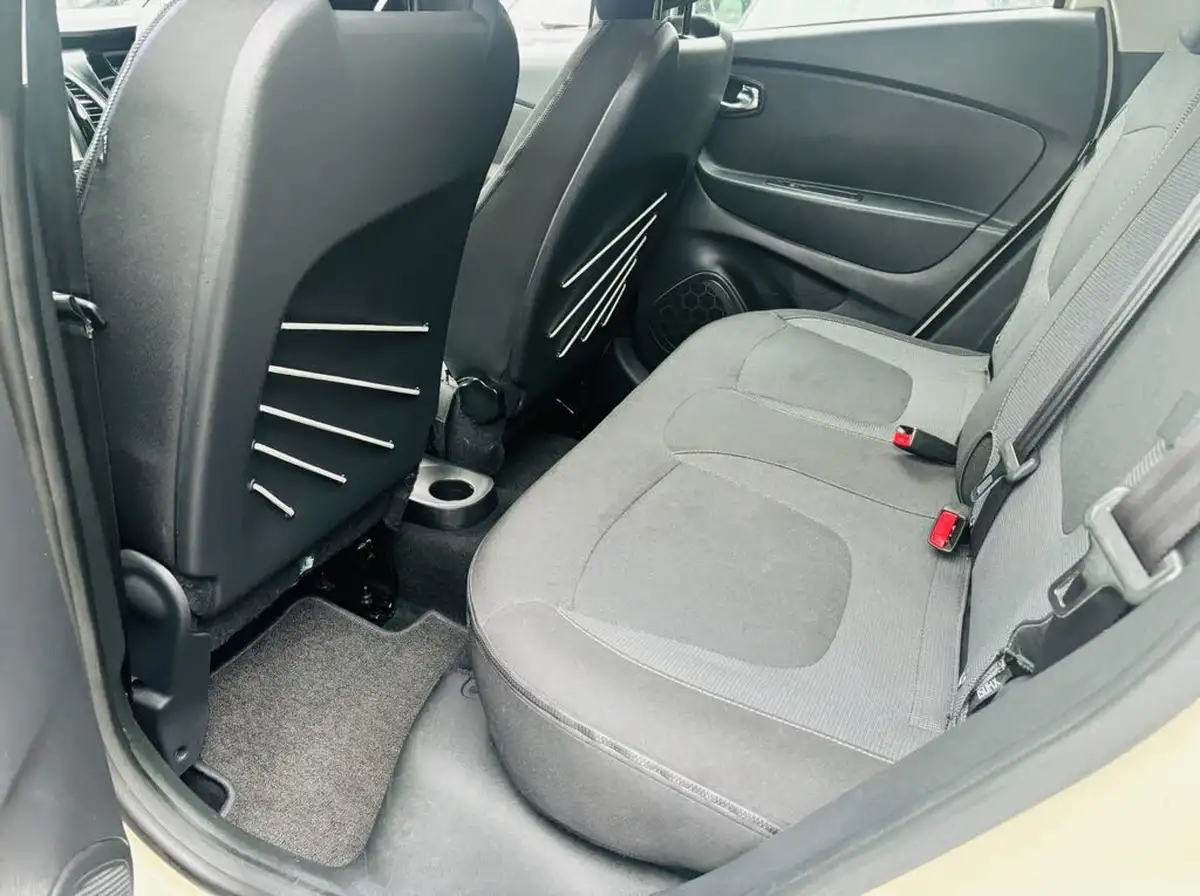 2016-renault-captur-09-dynamique-nav-big-15